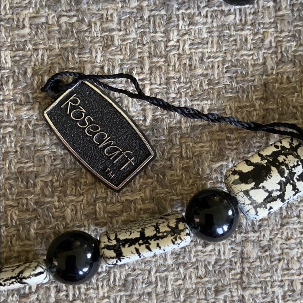Black and White Rosecraft Necklace